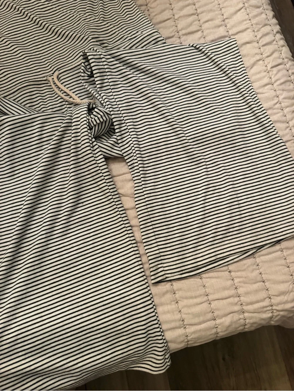 0067 Double Zero Black & White Striped Top - Picture 5 of 6